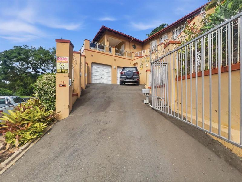 3 Bedroom, 2 Bath House For Sale in Reservoir Hills - Photo 2