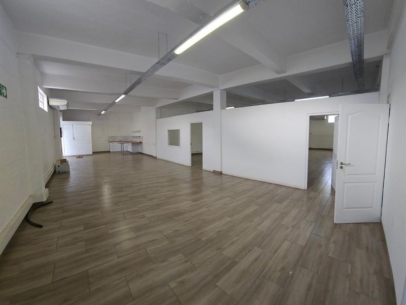 Office Space to Rent in Secure Industrial Park in Daljosafat, Paarl - Photo 8