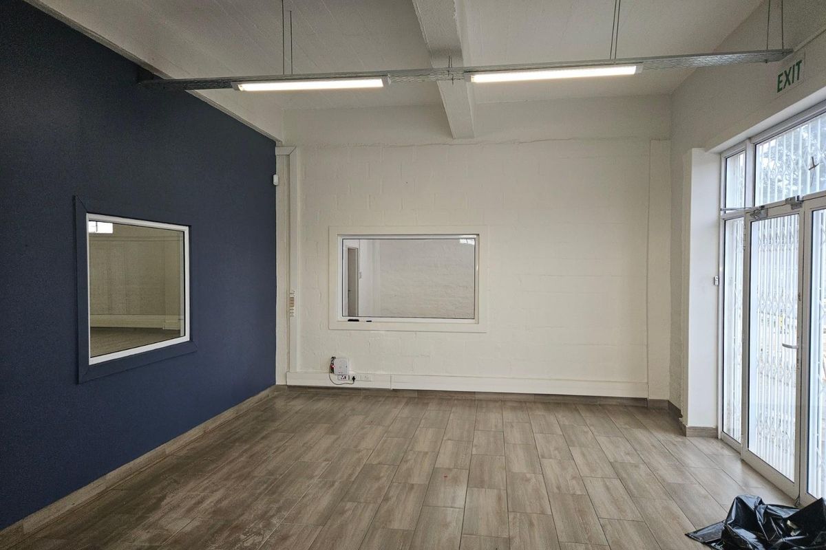 Office Space to Rent in Secure Industrial Park in Daljosafat, Paarl - Photo 3