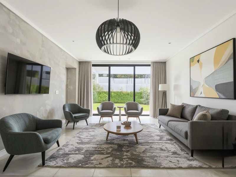 Modern Luxury Living Elegant 2 Bedroom Apartment in Bryanston - Photo 1