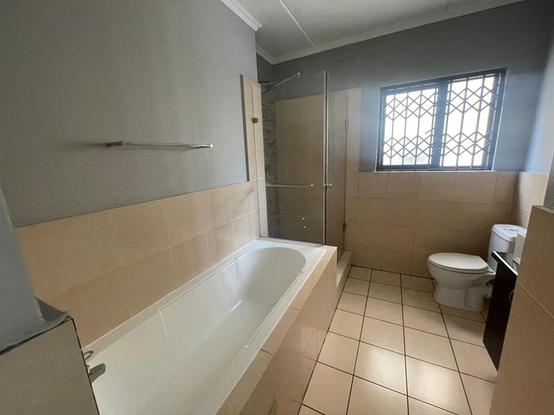 Apartment For Sale in Carlswald, Midrand - Photo 6