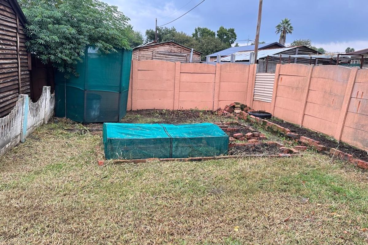 Inviting 3-Bedroom Home  For Sale in Dalview with Splash Pool- Ready for its new family memories - Photo 4