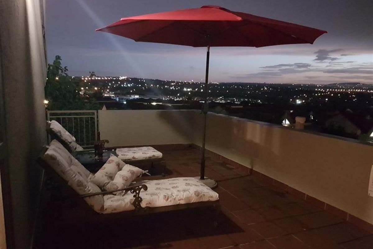 3Bedroom Holiday Apartment near Montecasino - Photo 4