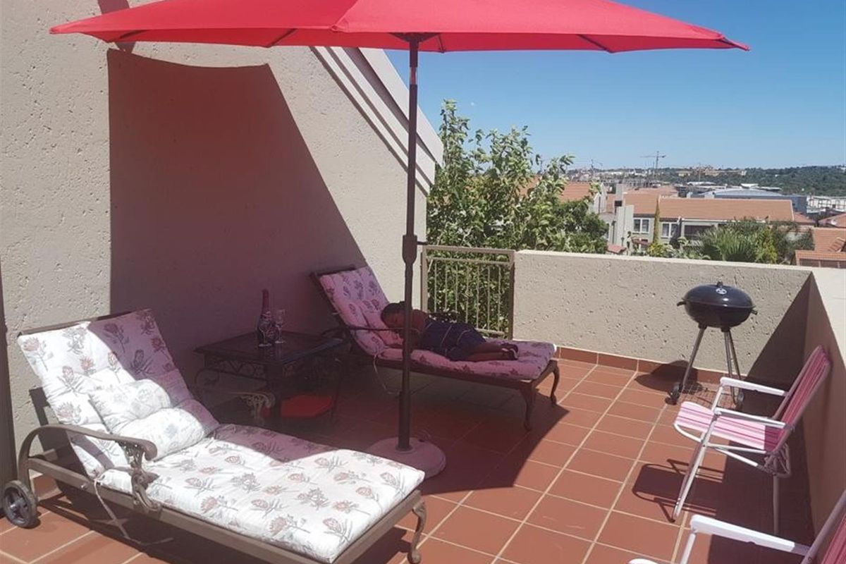 3Bedroom Holiday Apartment near Montecasino - Photo 2