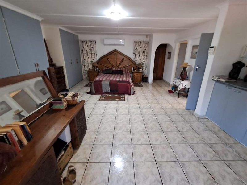 5 Bedroom House, Uvongo, Kwazulu-Natal - Photo 10