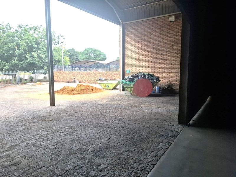 Commercial Property To Rent in Vaalbank, Middelburg - Photo 6