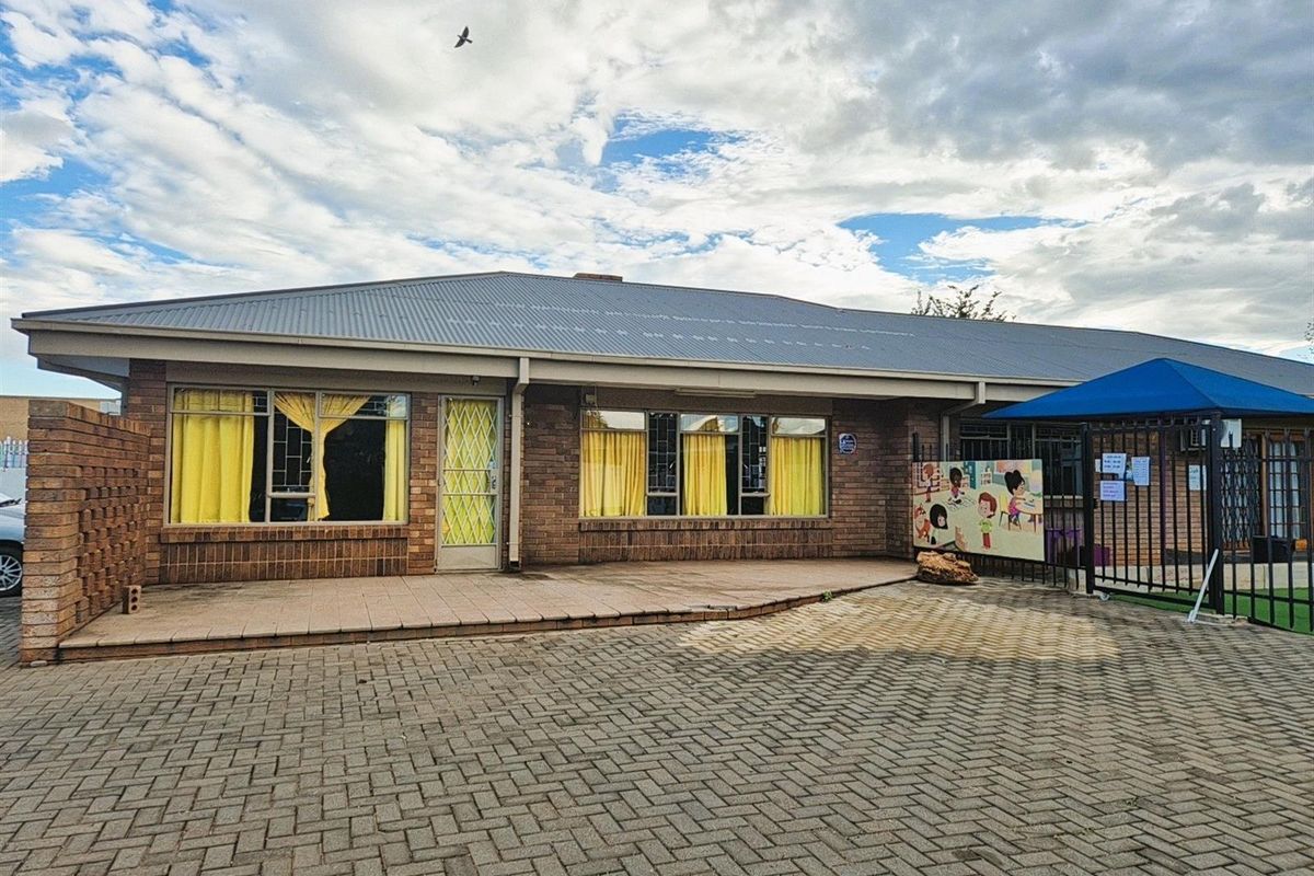 Commercial Property For Sale in Potchefstroom Central, Potchefstroom, North West - Photo 4