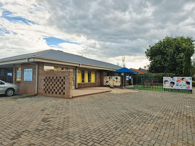 Commercial Property For Sale in Potchefstroom Central, Potchefstroom, North West - Photo 2