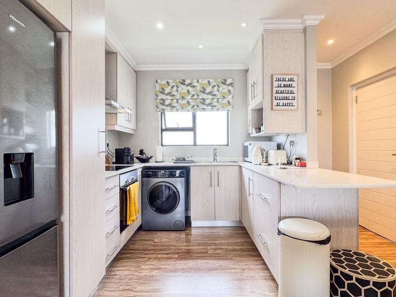 Corner Unit Living at Its Finest.Modern, Stylish and Set in the Heart of Emberton Estate - Photo 7