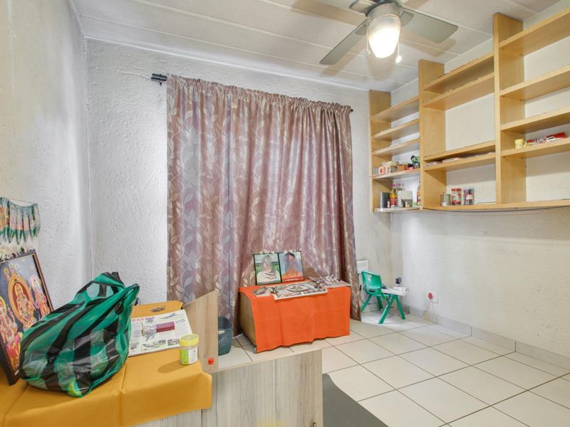 3 bedroom Apartment For Sale in Morningside, Sandton - Photo 7