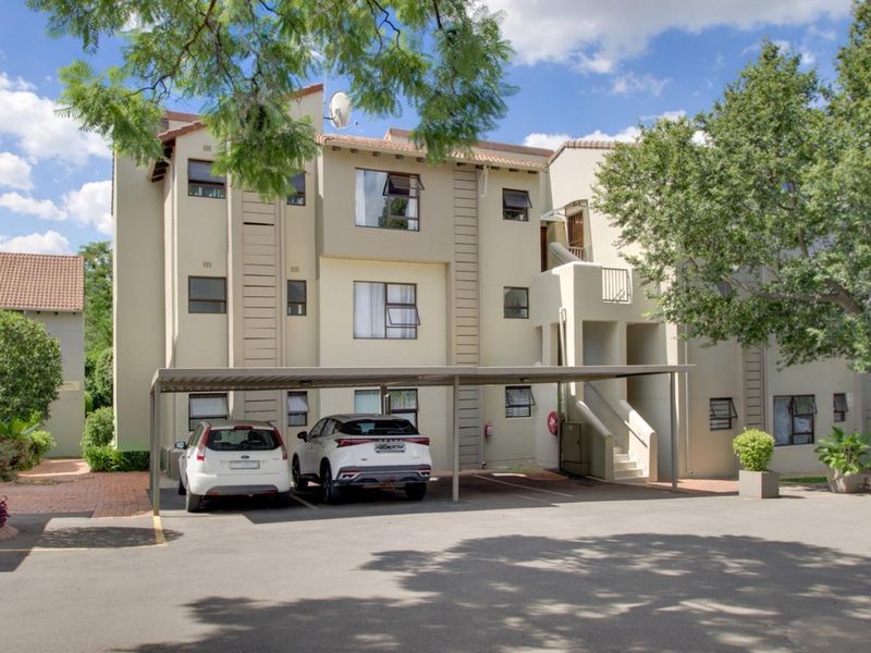 3 bedroom Apartment For Sale in Morningside, Sandton - Photo 2