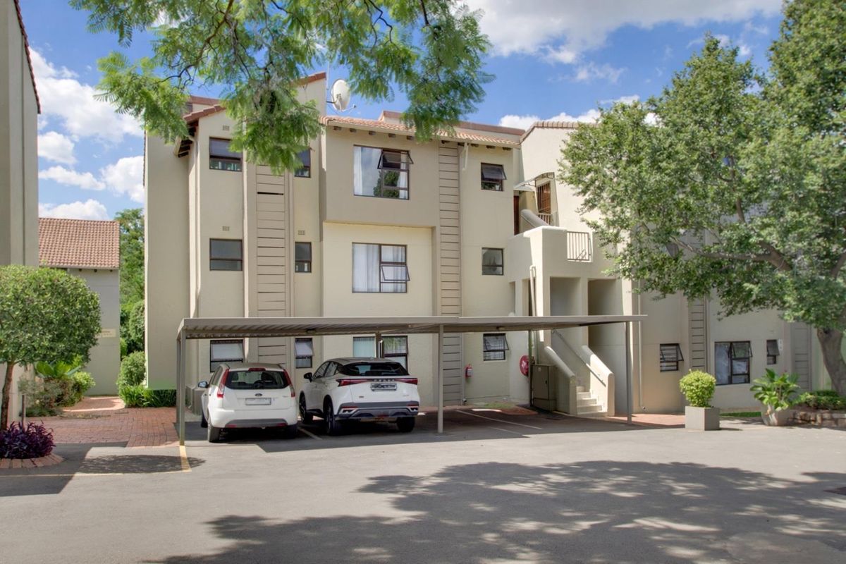 3 bedroom Apartment For Sale in Morningside, Sandton - Photo 2