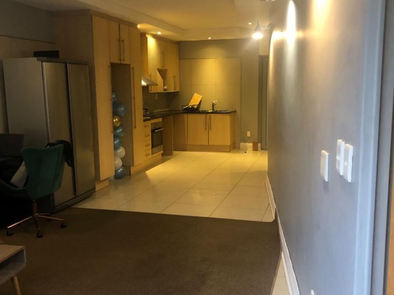 Apartment For Sale in Sandton Central, Sandton - Photo 5