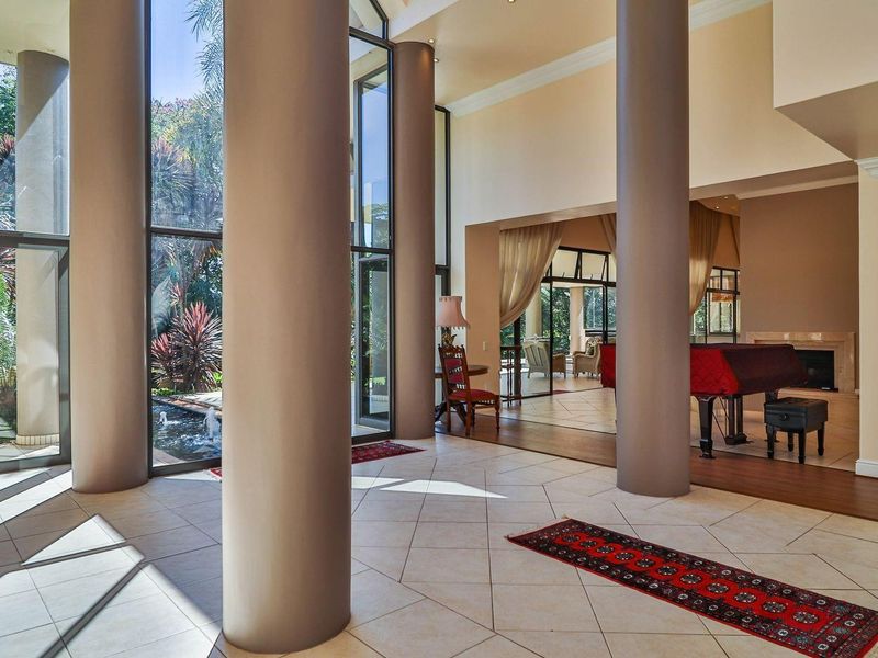 Exclusive Estate in Prestigious Faerie Glen Area - Photo 9