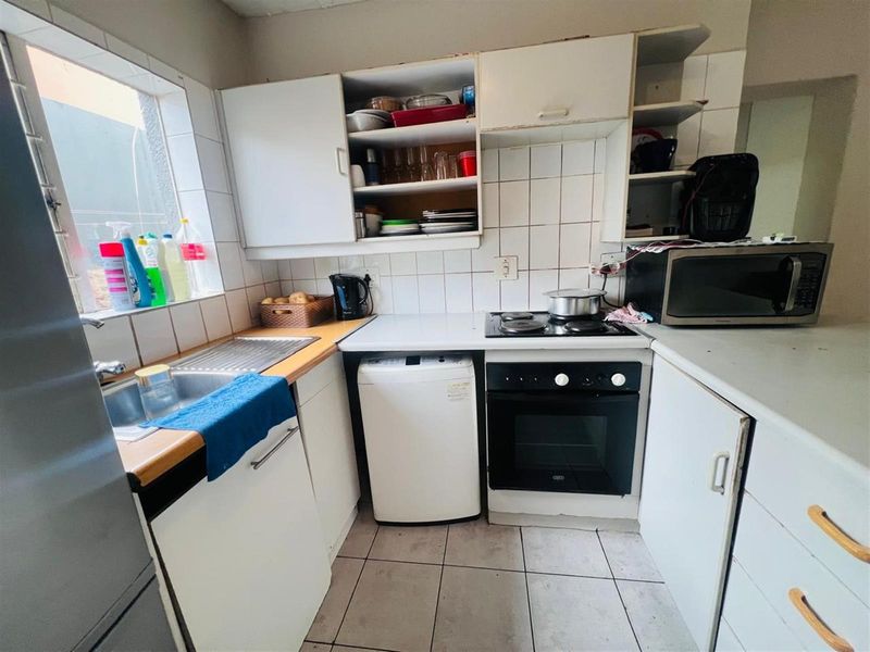 Ground-Floor Apartment For Sale in Ferndale, Randburg - Photo 2