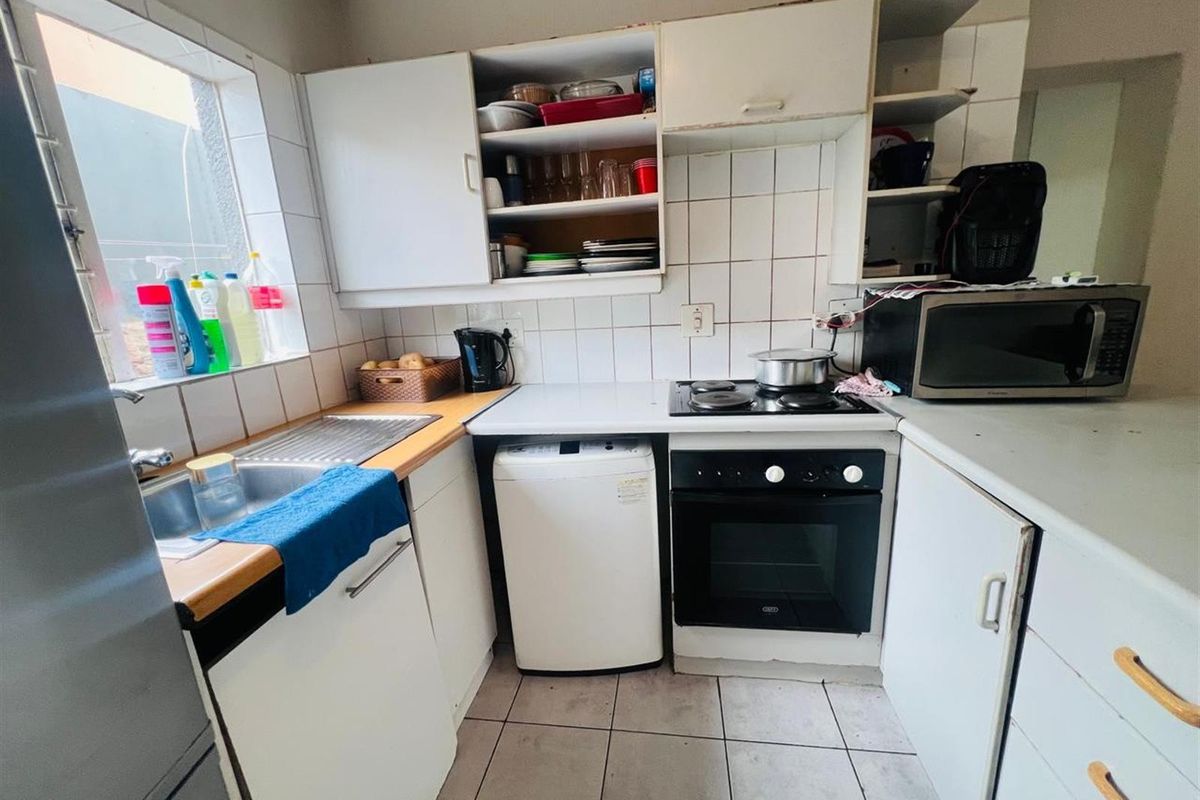 Ground-Floor Apartment For Sale in Ferndale, Randburg - Photo 2