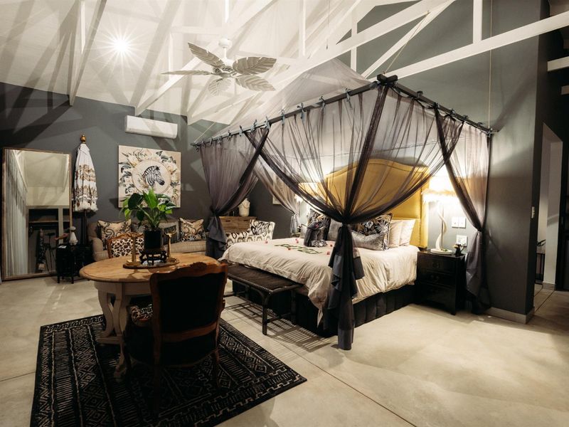 Luxury Bush Lodge For Sale  - Where The World Experiences Africa. - Photo 5