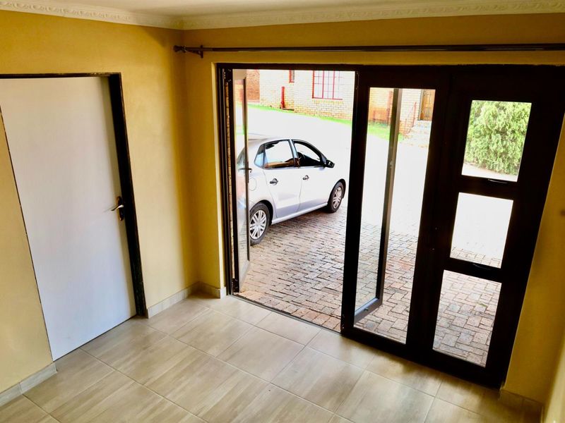 Family Duplex to Rent in Alberton - Photo 3