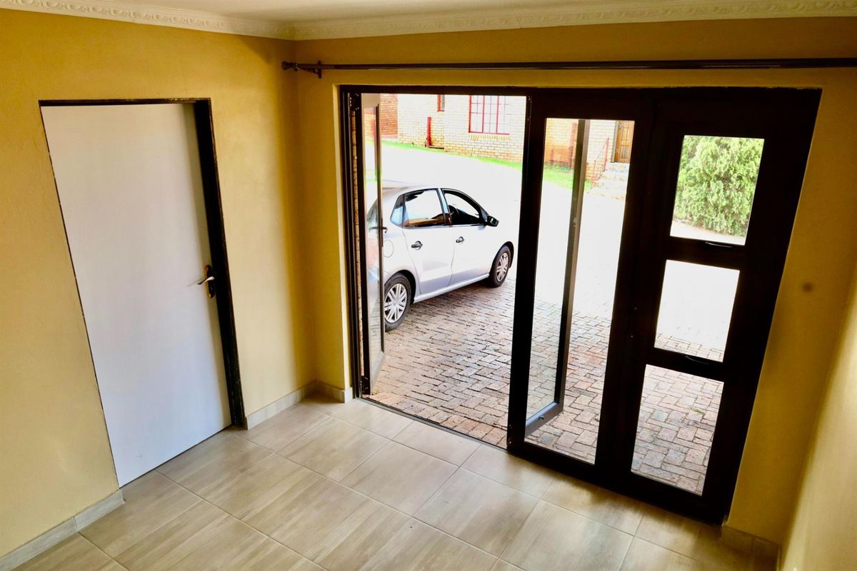 Family Duplex to Rent in Alberton - Photo 3