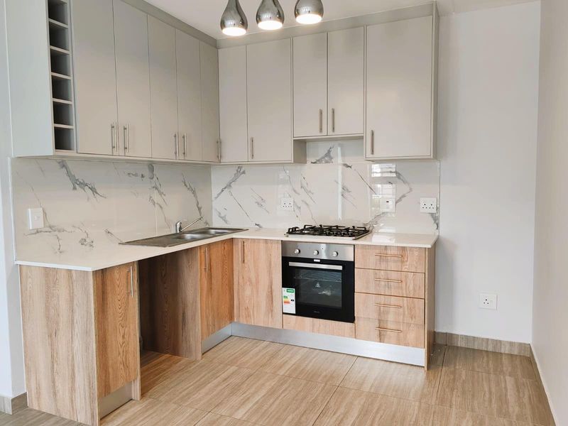 Ground Floor | Renovated 2-Bedroom, 2-Bathroom Unit | Parklands North, Blouberg - Photo 5