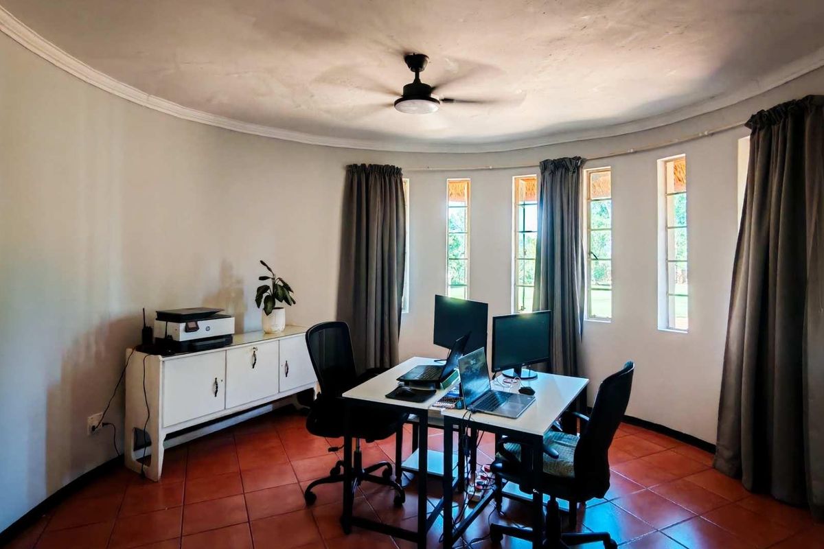 Farm For Sale in Hartbeespoort Rural, Hartbeespoort, North West - Photo 4