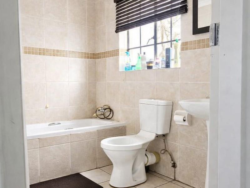 Apartment For Sale in Glen Marais, Kempton Park - Photo 6