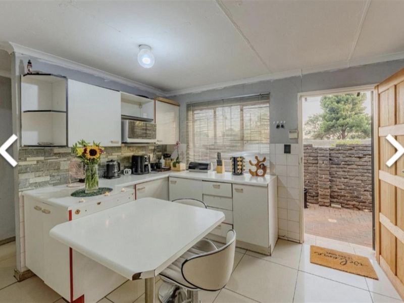 House for Sale in Witpoortjie - Photo 2