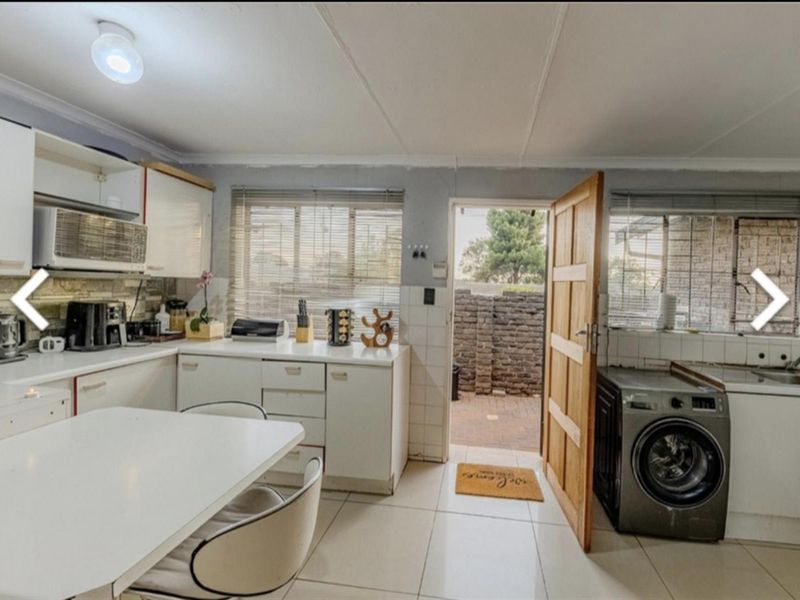 House for Sale in Witpoortjie - Photo 1