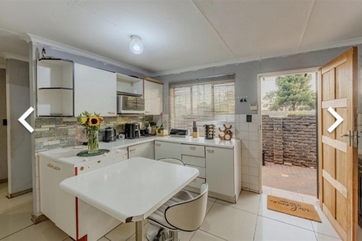 House for Sale in Witpoortjie - Photo 2