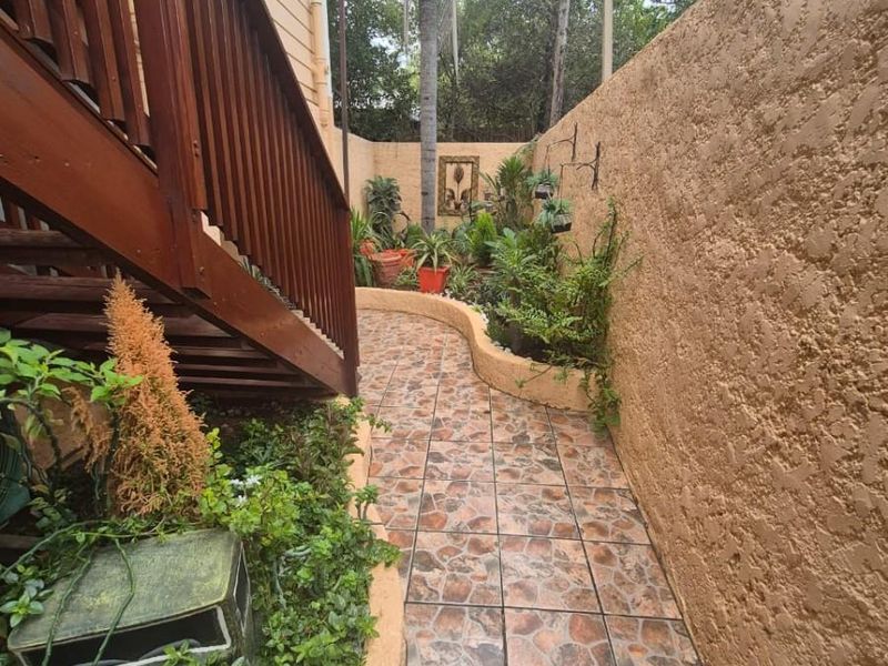 Immaculate Bushveld Home and Outdoor Living - Photo 9