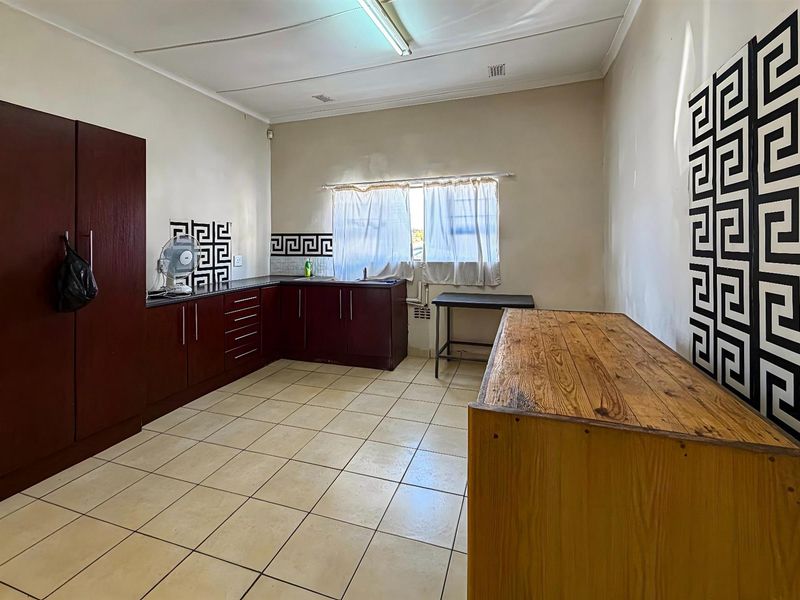 Three Bedroom Home with One Bedroom Flatlet | Listed by Danté Koen, eXp Realty - Photo 8