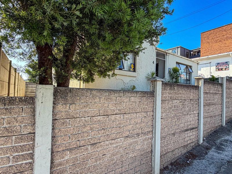 Three Bedroom Home with One Bedroom Flatlet | Listed by Danté Koen, eXp Realty - Photo 3