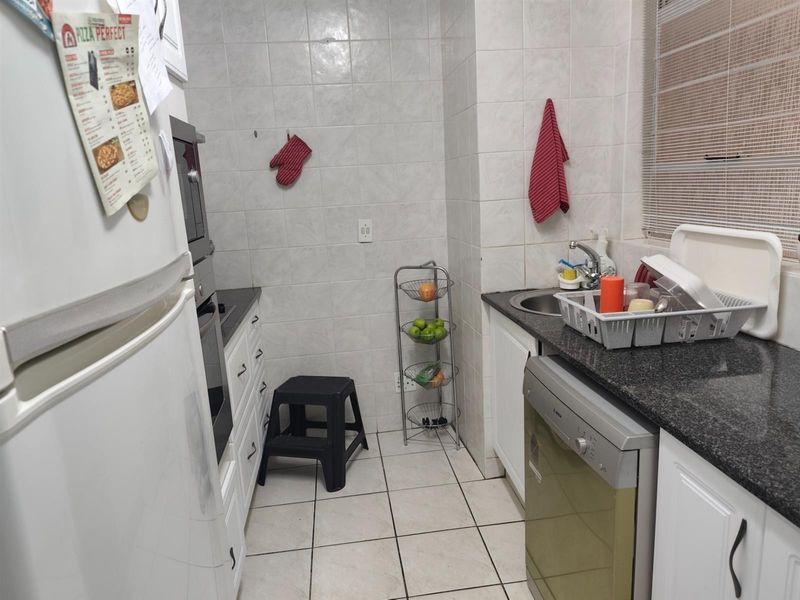 2 Bed 2 Baths Ground floor - Photo 9