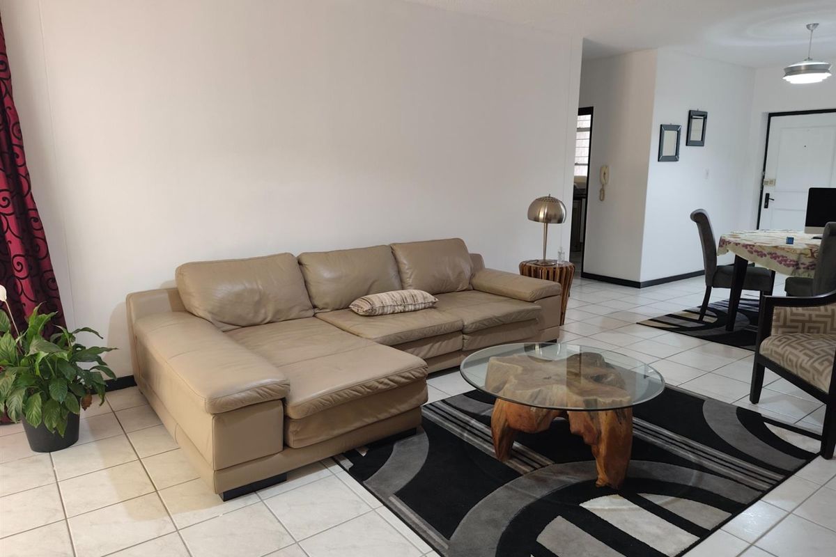 2 Bed 2 Baths Ground floor - Photo 3