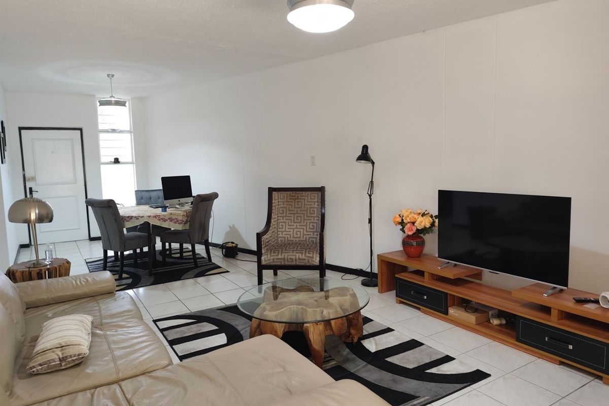 2 Bed 2 Baths Ground floor - Photo 2