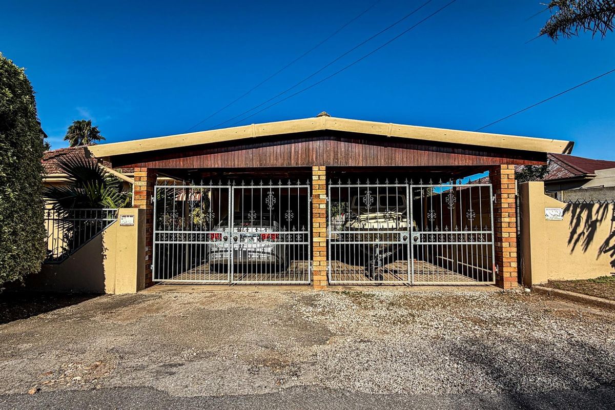 Stunning Corner Property | Listed by Danté Koen, eXp Realty - Photo 3