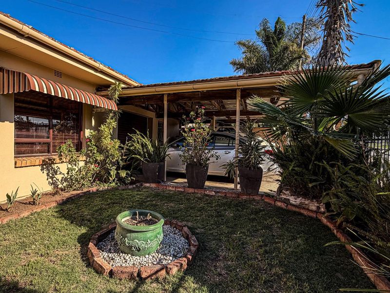 Stunning Corner Property | Listed by Danté Koen, eXp Realty - Photo 7