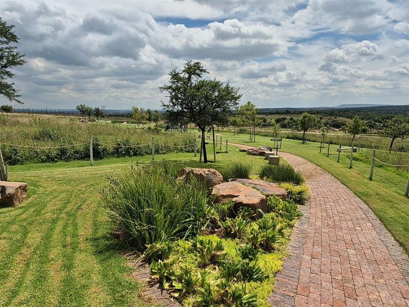 Prime 878 m2 Stand in Secure Eco-Estate with Parkside views - For Sale in Helderzicht Eco Estate - Photo 10