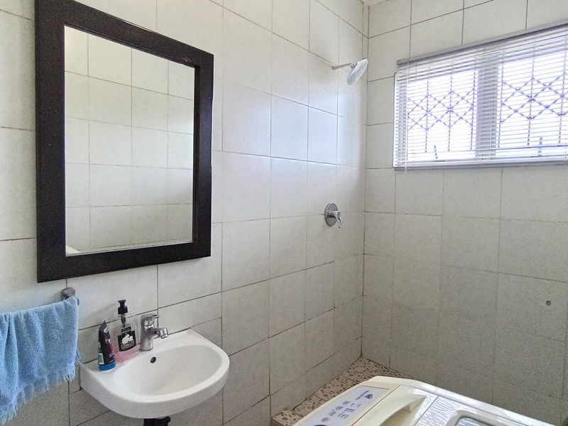 4-bedroom house for sale - Photo 10