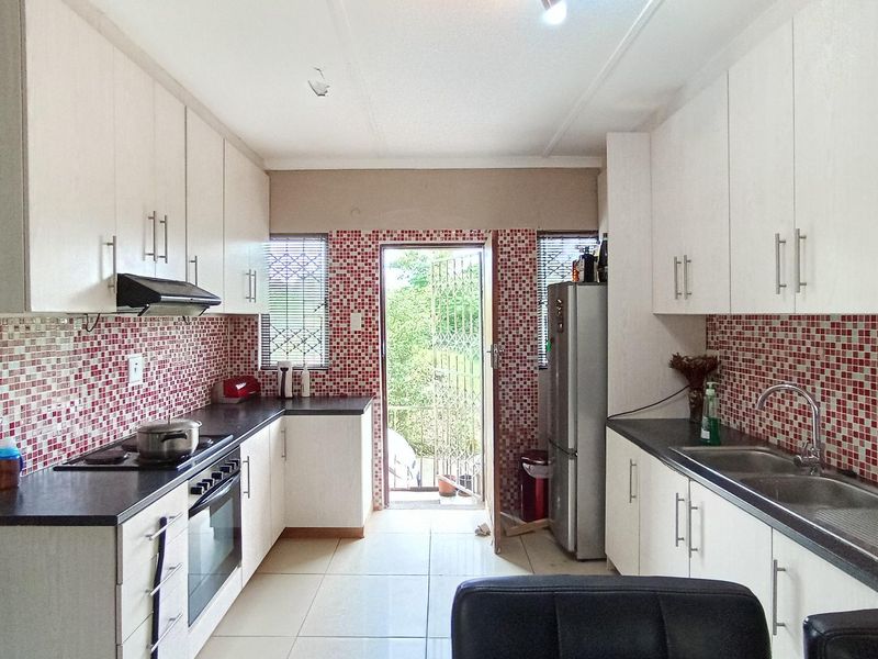 4-bedroom house for sale - Photo 7