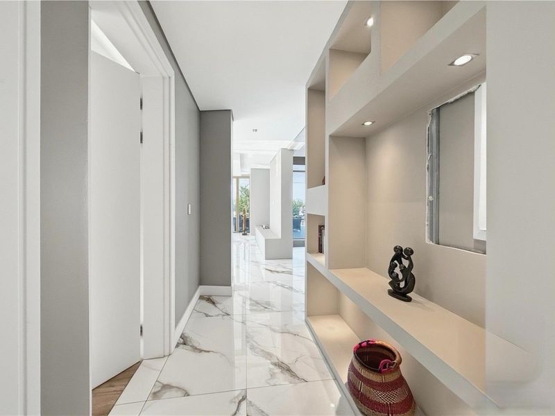 An Icon of Prestige in Steyn City with Unrivalled Fairway Vistas - Photo 8