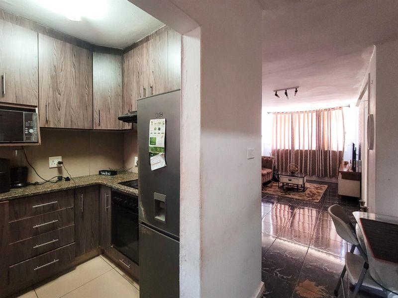 1 Bedroom unit for sale in South Beach - Photo 6
