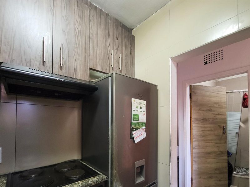1 Bedroom unit for sale in South Beach - Photo 8