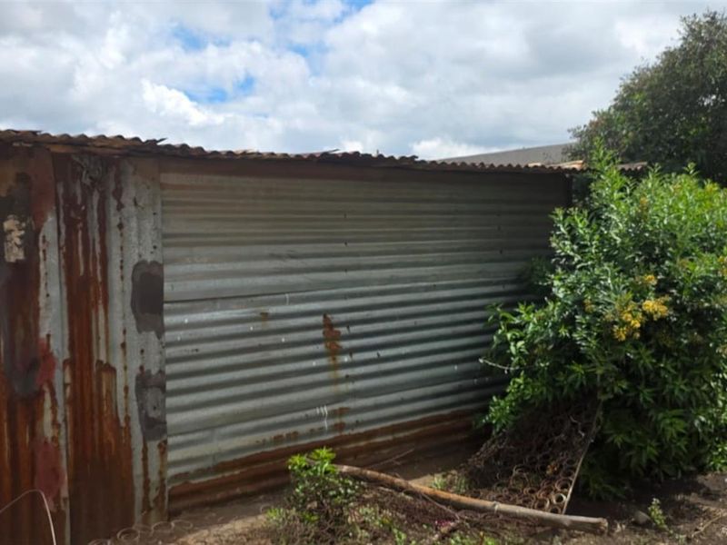 2 Bedroom House for Sale in Etwatwa - Cash Only - Photo 7