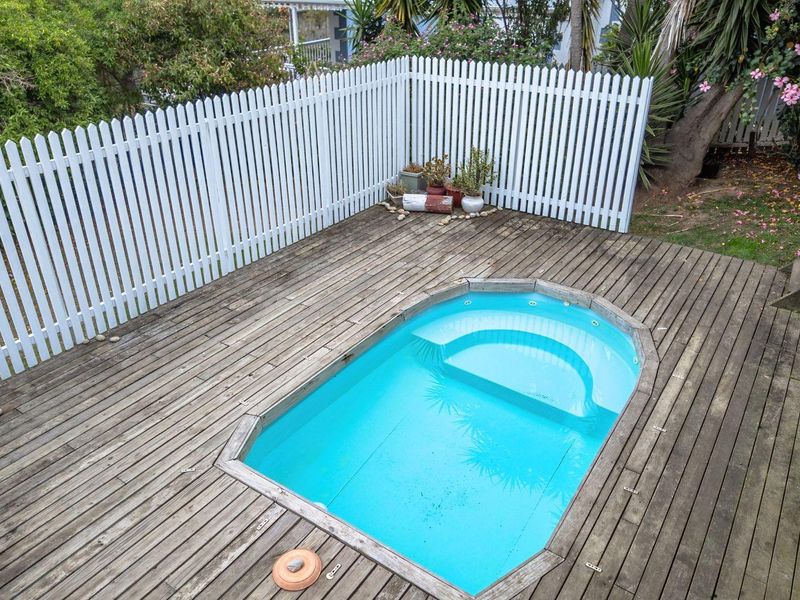 House For Sale in Upper Knysna Central - Photo 5