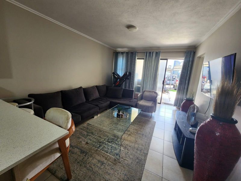Apartment For Sale in Stonehenge Ext 1, Stonehenge, Nelspruit - Photo 8