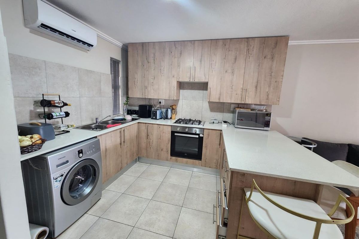 Apartment For Sale in Stonehenge Ext 1, Stonehenge, Nelspruit - Photo 5