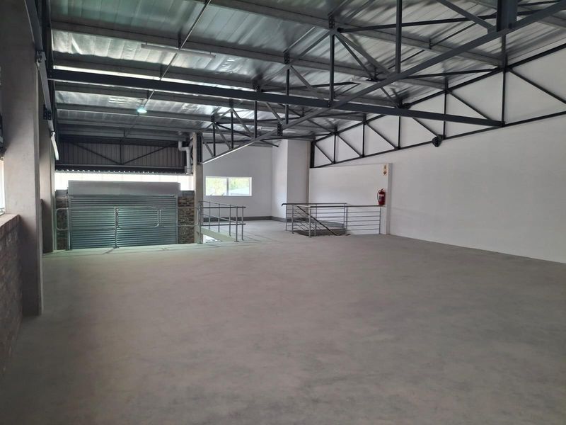 Modern 340m2 Warehouse Facility to Lease in Fairview | Prime Industrial Node - Photo 6