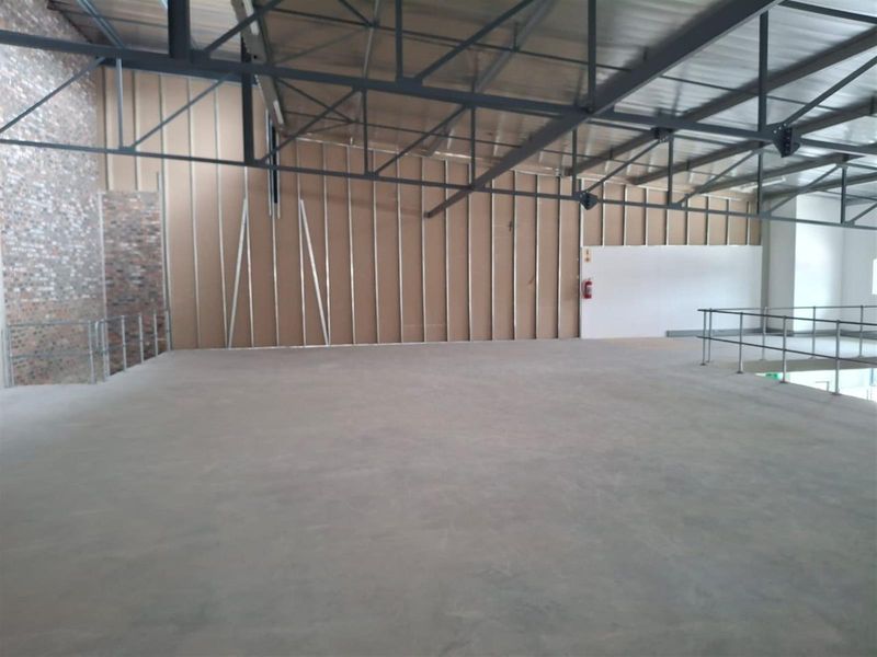Modern 340m2 Warehouse Facility to Lease in Fairview | Prime Industrial Node - Photo 7