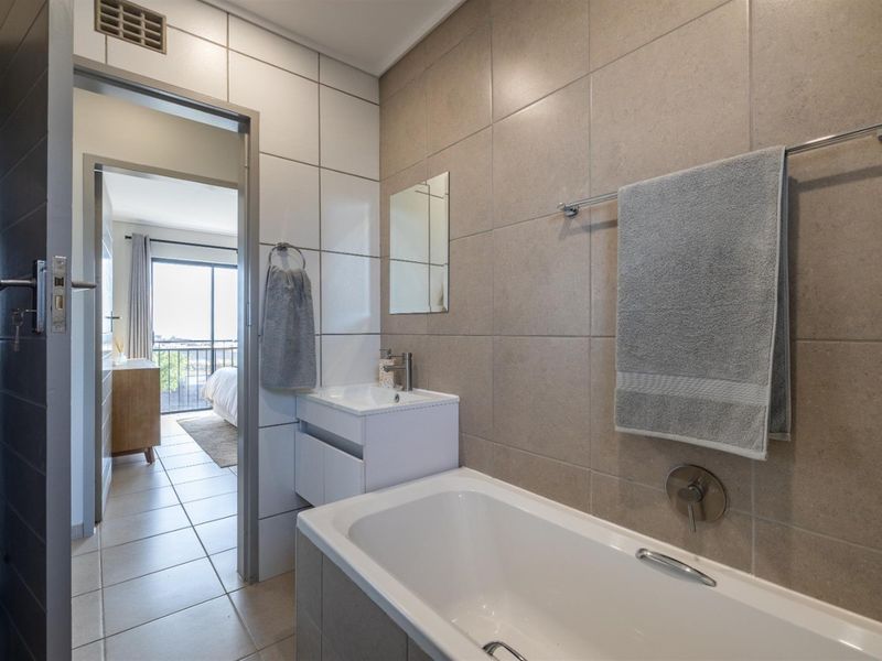 House To Rent in Leopard's Rest Security Estate, Albertsdal, Alberton - Photo 8